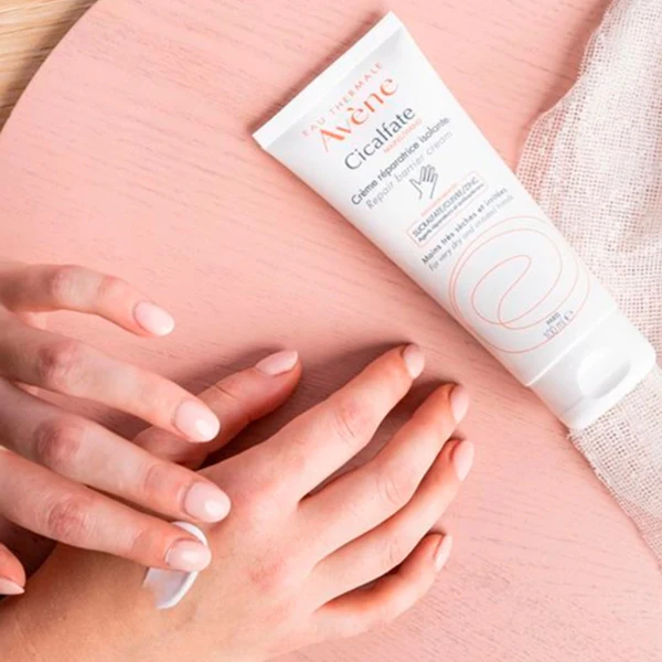 Cicalfate Hands, Restorative Hand Cream - Image 3