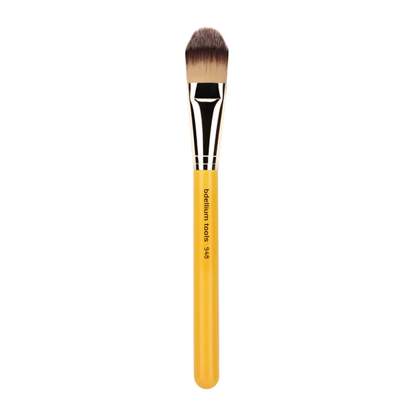 Studio Brushes 948 Foundation