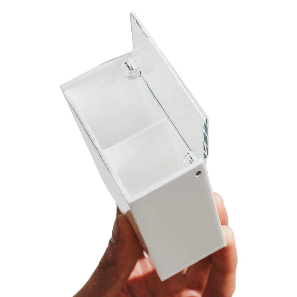 Box 1.0 - Image 12