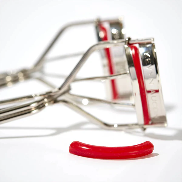 The Eyelash Curler - Image 3